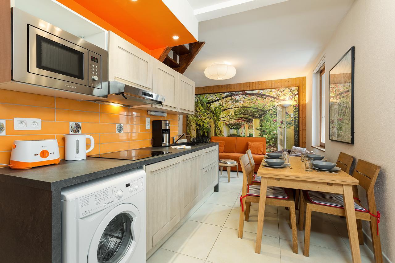 Apartment Maisonnee - A Charming Chamonix Haven Buitenkant foto
