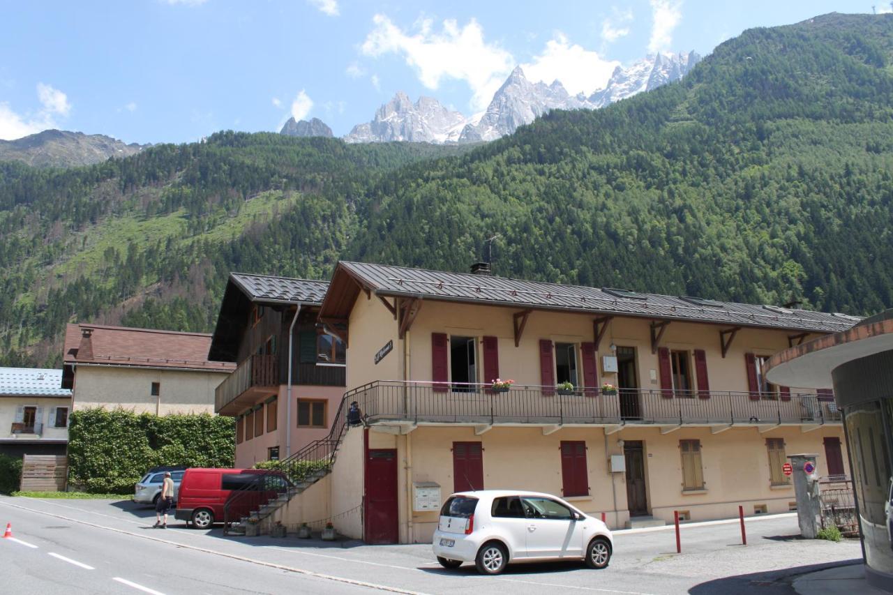 Apartment Maisonnee - A Charming Chamonix Haven Buitenkant foto